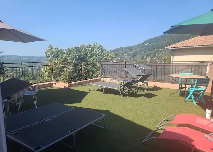 De 1 A 6 Avec Terrasse Solarium, Vue Panoramique Et Parking Gratuit
