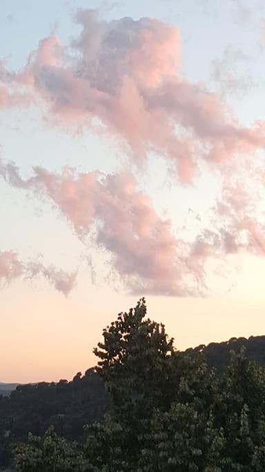 De 1 A 6 Avec Terrasse Solarium, Vue Panoramique Et Parking Gratuit Grasse